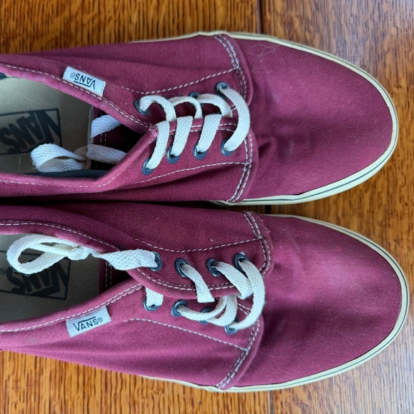 Burgundy Vans Slip-on Canvas Shoes Men's 8.5 Women's 10. - Picture 1 of 9